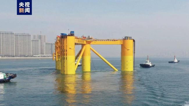我(wǒ)國深遠海(hǎi)浮式風電(dian)平台啟運(yun)