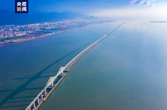 開通倒計(jì)時!複興号智能動(dòng)車組正式在福廈(shà)高鐵試跑